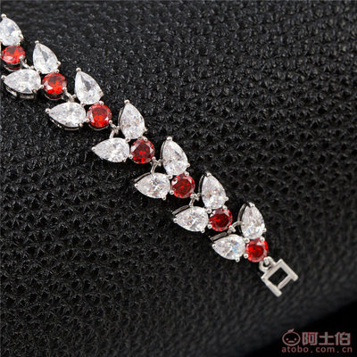 典雅之选 宝莉雅花卉锆石手链，水滴白金电镀手镯的精致魅力